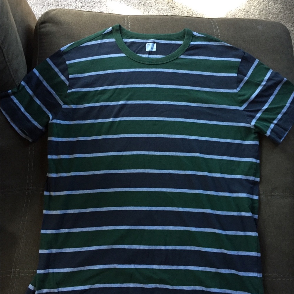 Gap shirt